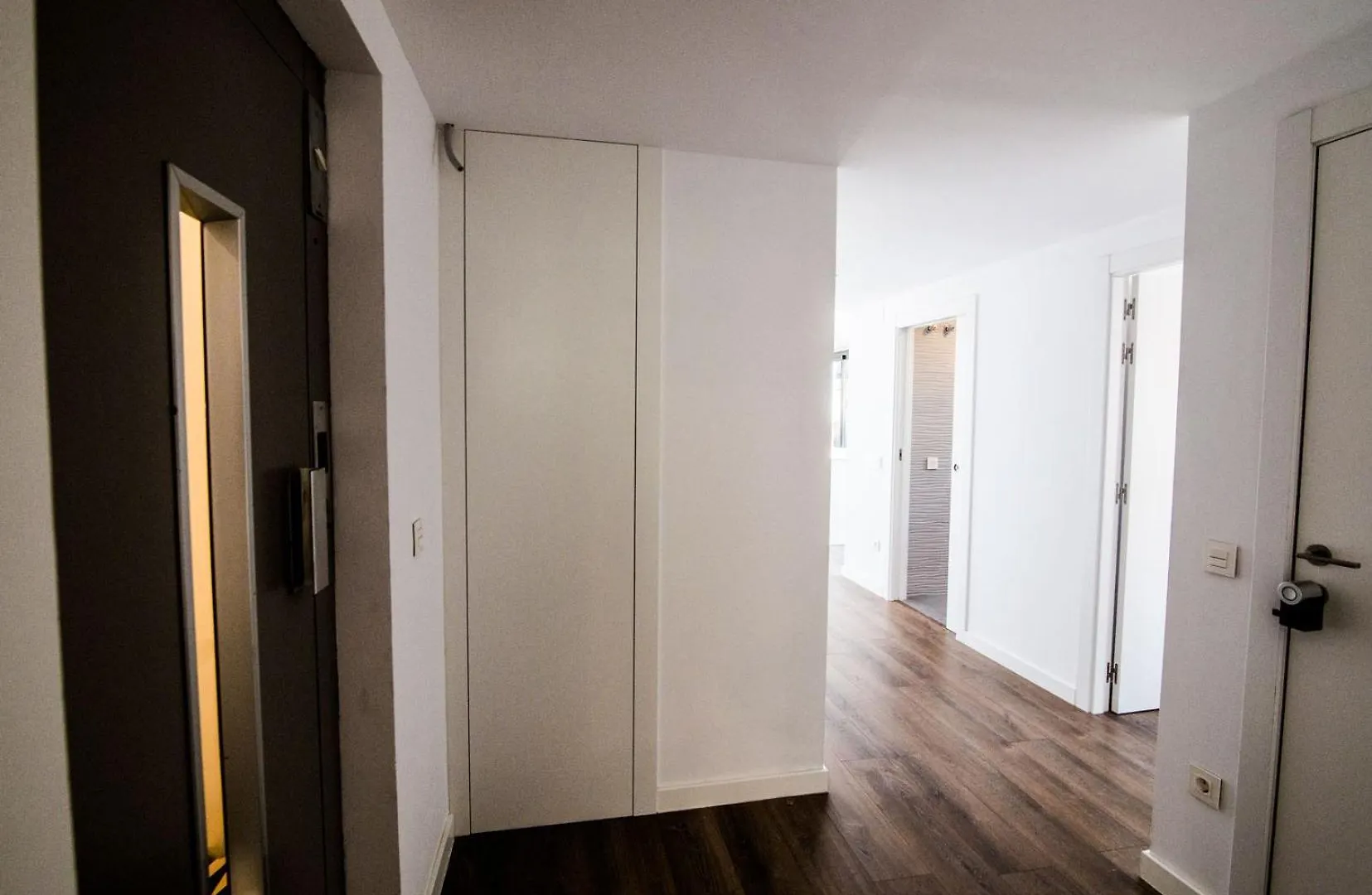 Reusia Apartaments 0*, Reus Spain